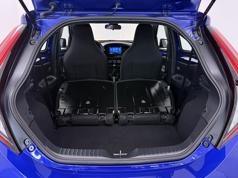 Toyota Aygo X 1.0 VVT-i MT Play | Apple CarPlay / Android Auto ( — photo 9