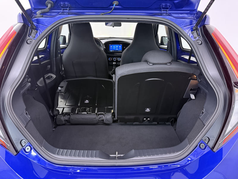 Toyota Aygo X 1.0 VVT-i MT Play | Apple CarPlay / Android Auto ( — photo 8