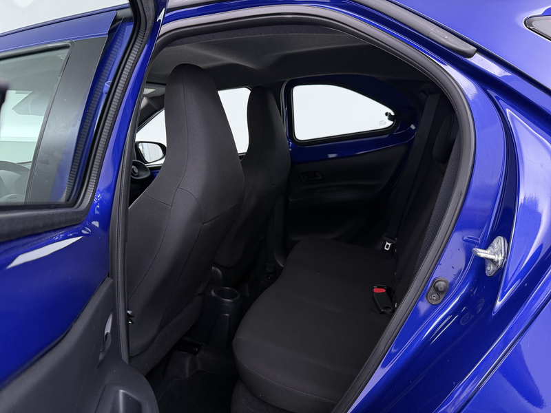 Toyota Aygo X 1.0 VVT-i MT Play | Apple CarPlay / Android Auto ( — photo 14
