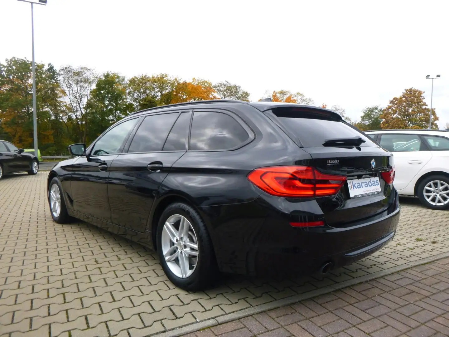BMW 520 d Touring Sport LineAUT/Sport-Line/PANO/NAV Schwarz - 2