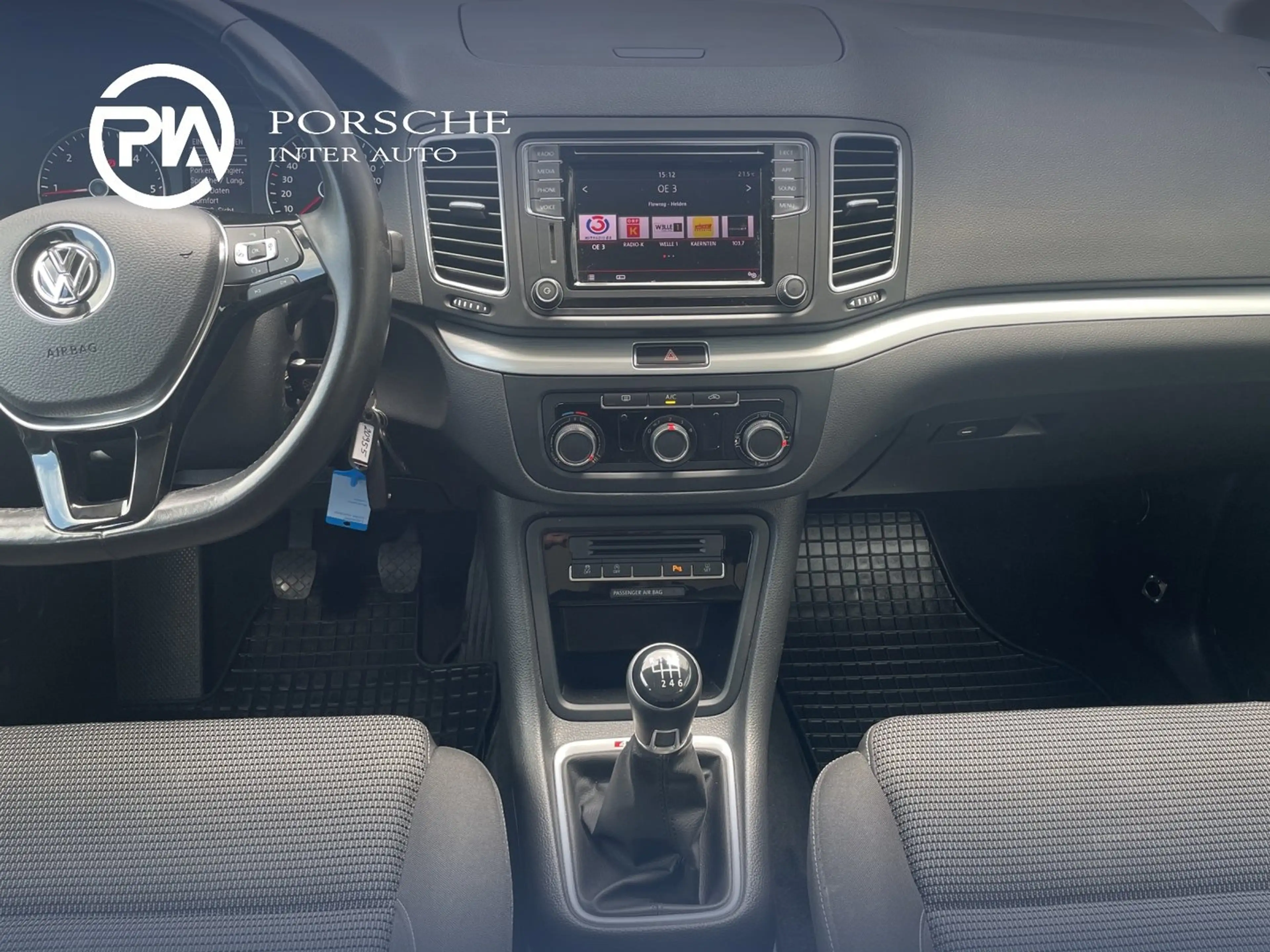 Volkswagen Sharan CL TDI SCR 4MOTION 5-Sitzer — photo 12