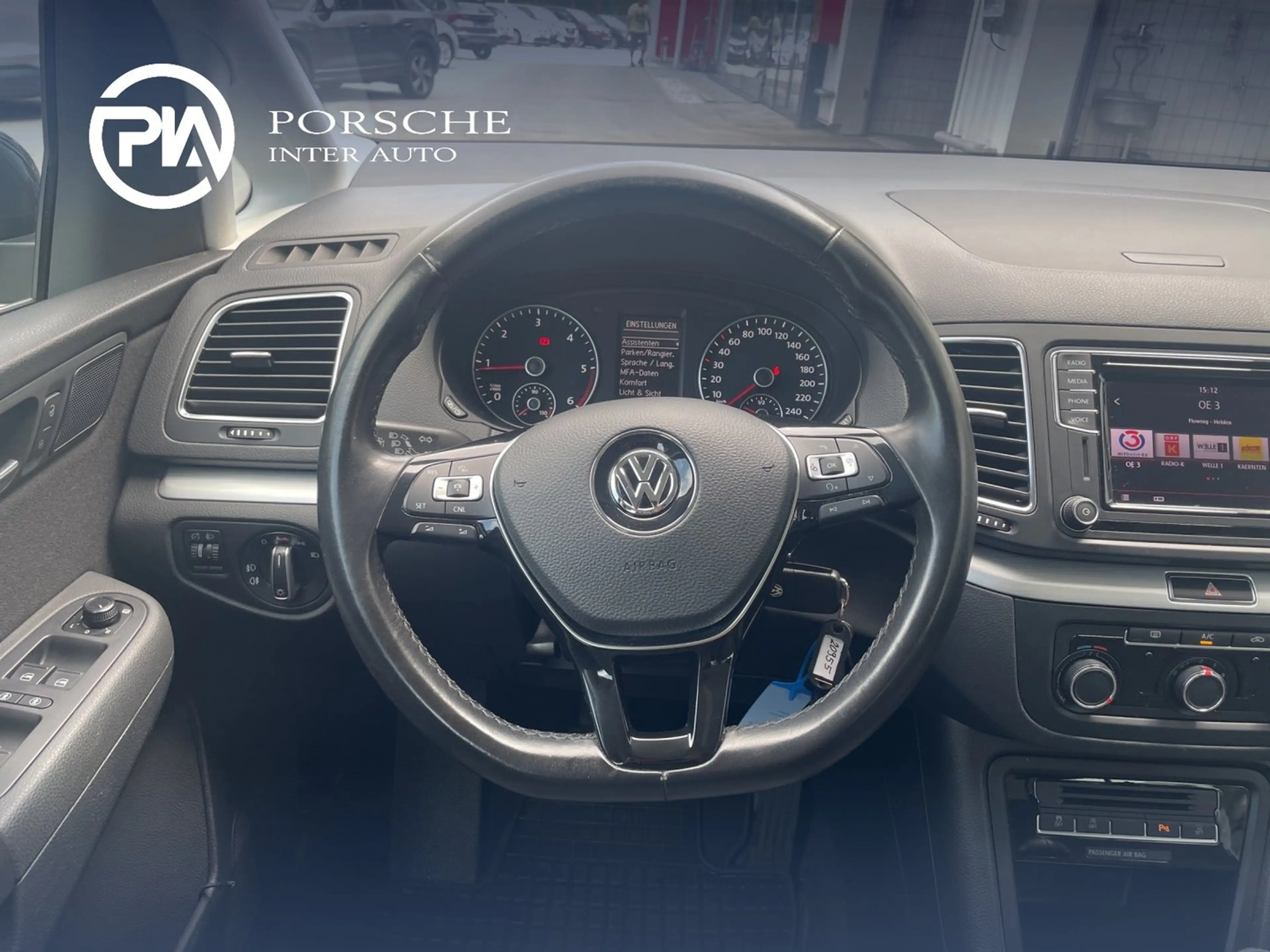 Volkswagen Sharan CL TDI SCR 4MOTION 5-Sitzer — photo 13