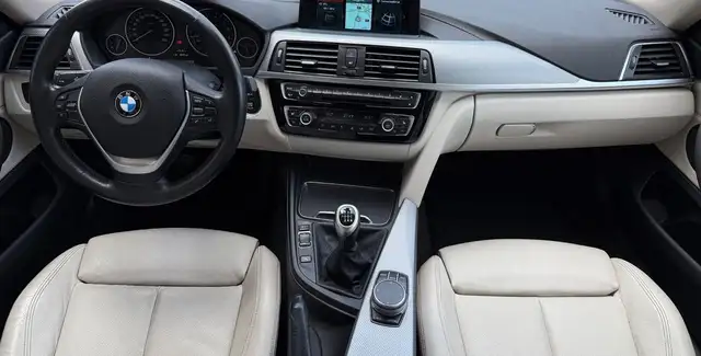 BMW 4 Series view 3