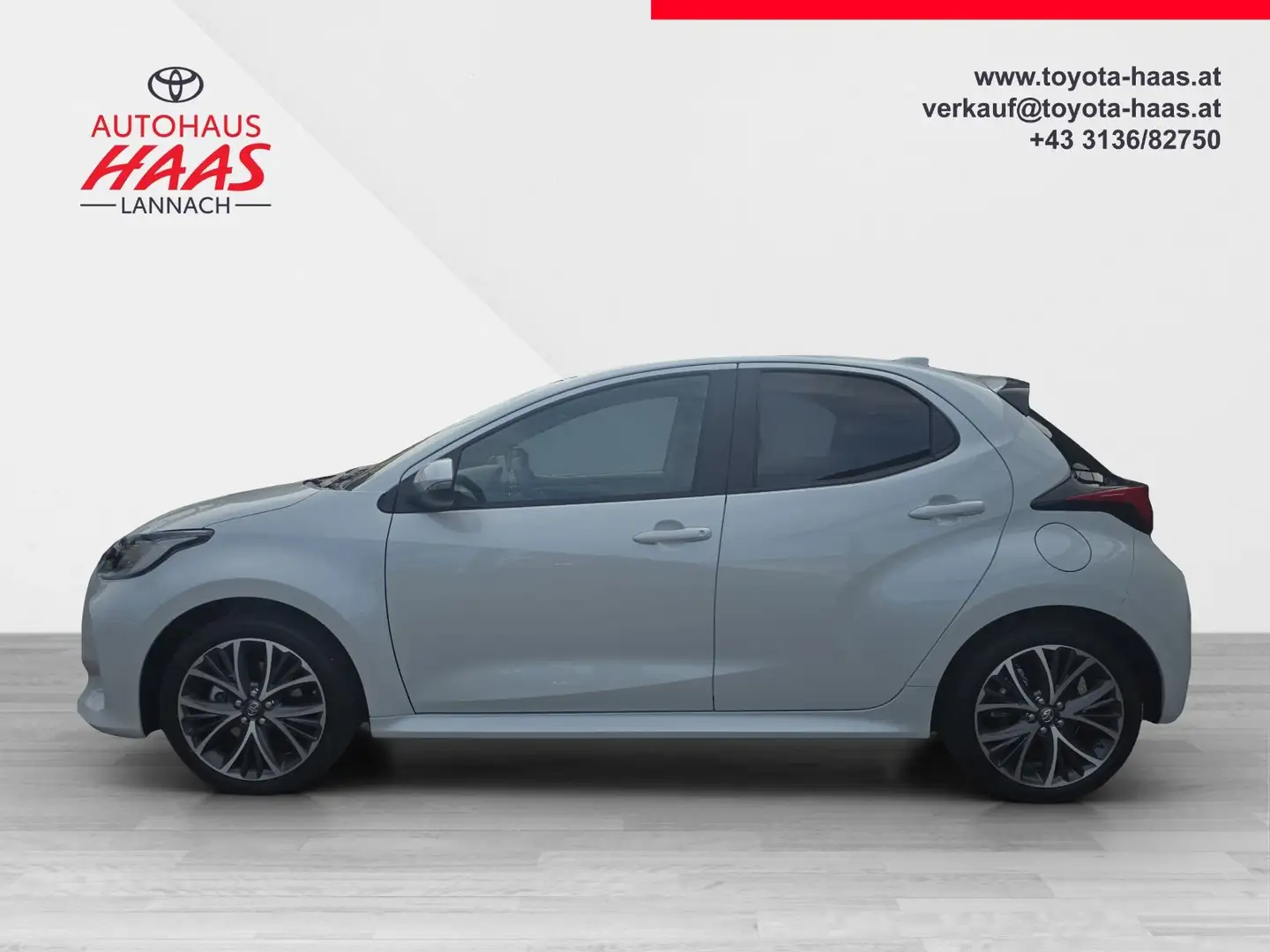Toyota Yaris 1,5 VVT-i Hybrid Lounge Wit - 2