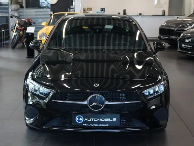 Mercedes-Benz A-Class view 3