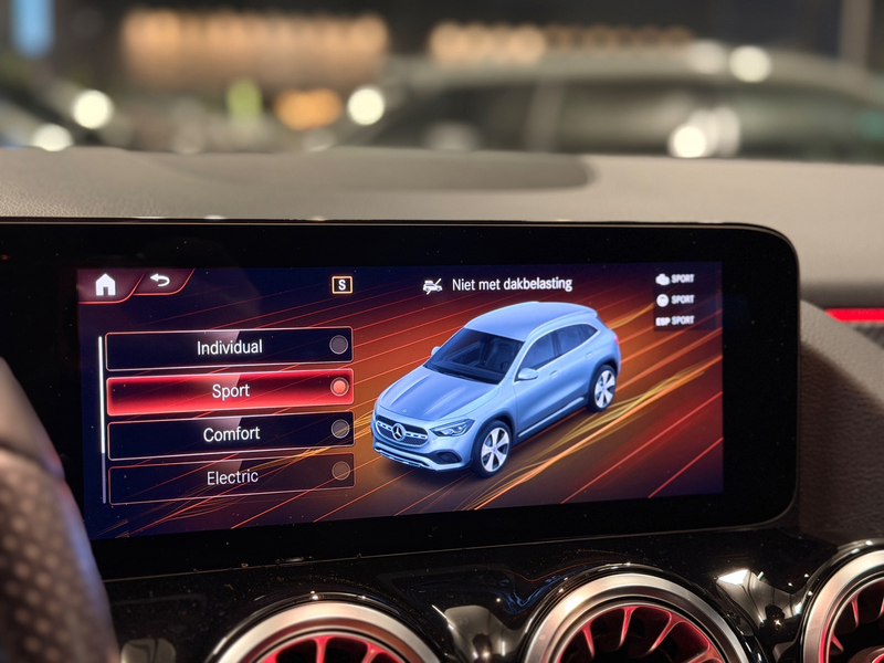 Mercedes-Benz GLA 250 e AMG Line Edition one|Pano|Sfeer|Carplay — photo 17