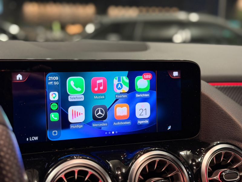 Mercedes-Benz GLA 250 e AMG Line Edition one|Pano|Sfeer|Carplay — photo 15