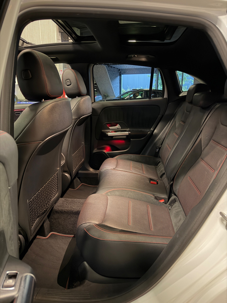 Mercedes-Benz GLA 250 e AMG Line Edition one|Pano|Sfeer|Carplay — photo 31
