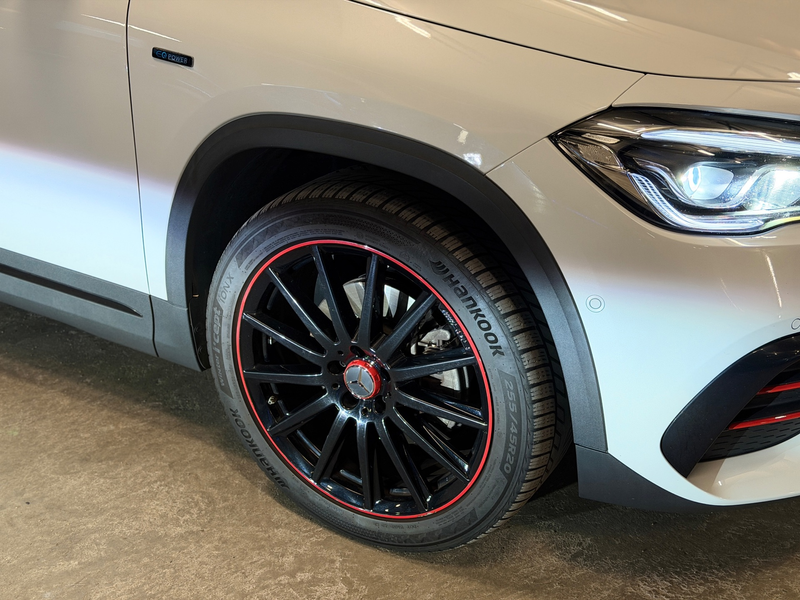 Mercedes-Benz GLA 250 e AMG Line Edition one|Pano|Sfeer|Carplay — photo 33
