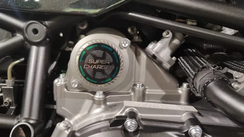 Kawasaki Ninja H2 - foto 5