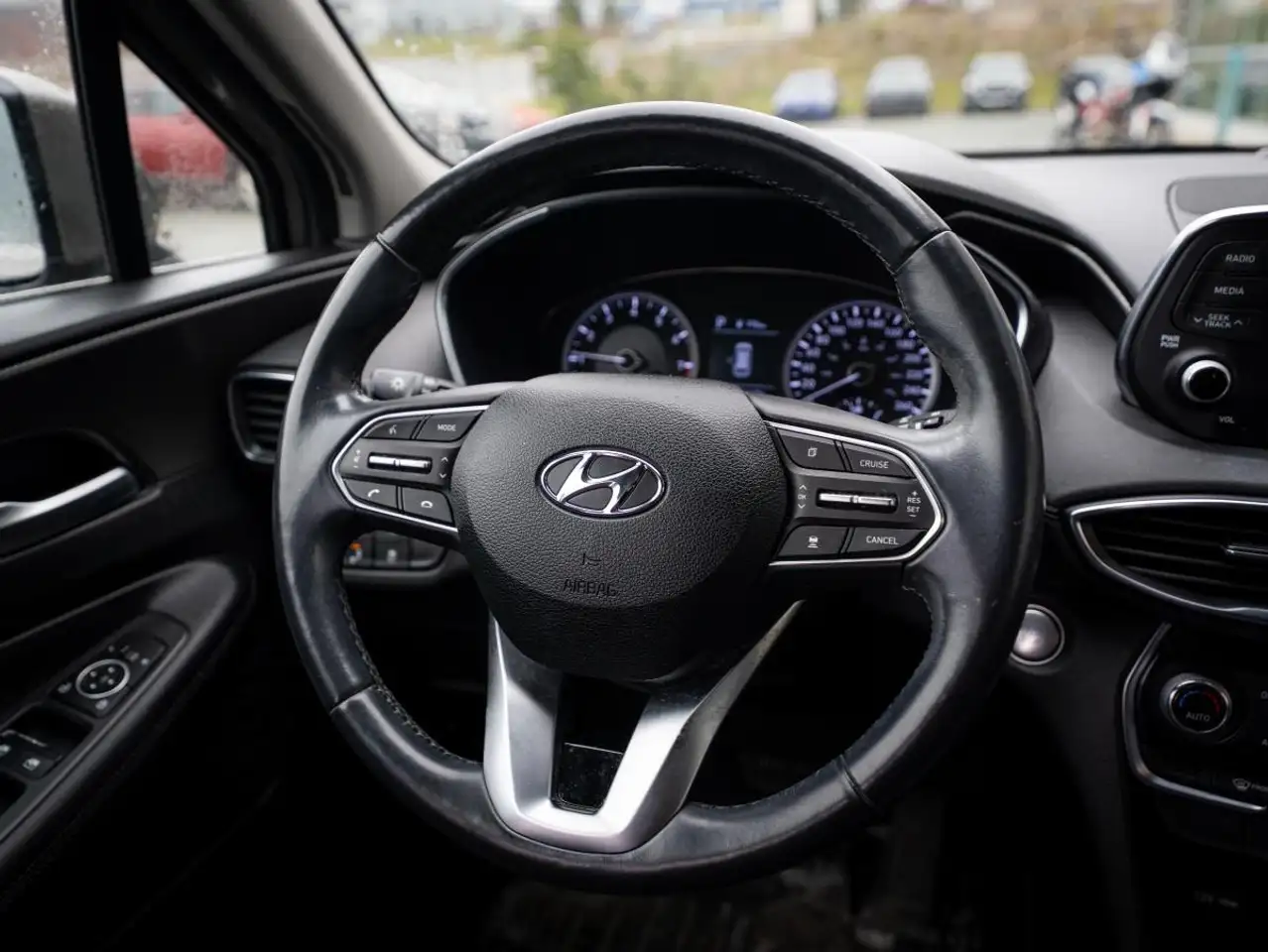 Hyundai SANTA FE снимка Hyundai SANTA FE