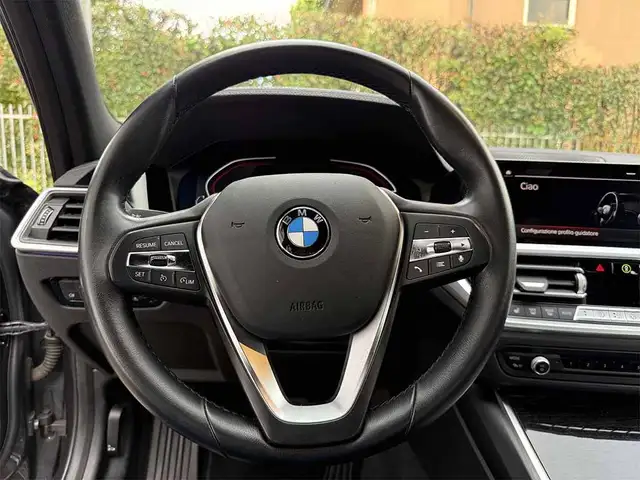 BMW 3 Series view 12