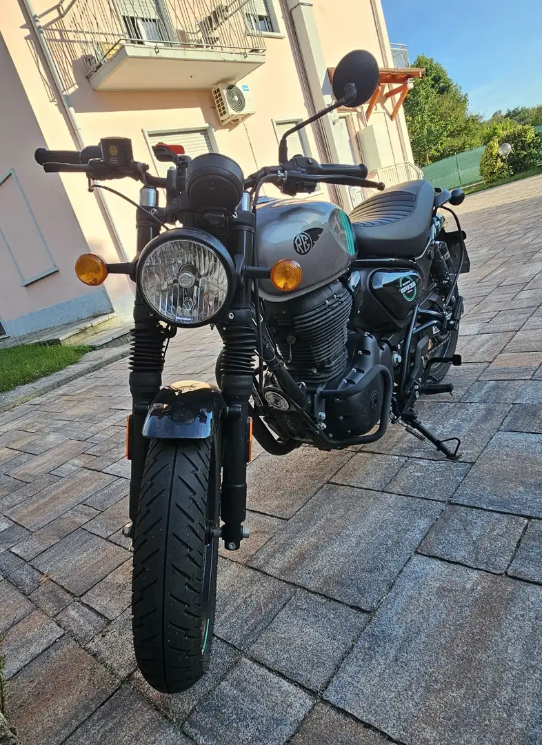 Royal Enfield Meteor 350 HNTR 350 Argento - 1