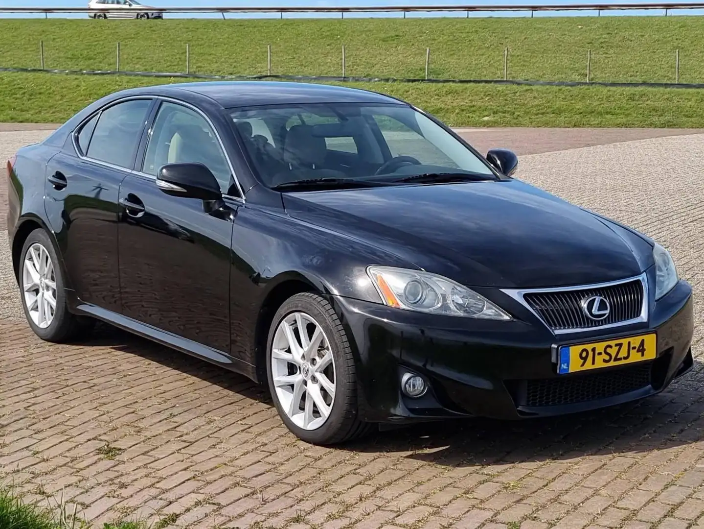 Lexus IS 250 IS 250 250 High Edition Schwarz - 1
