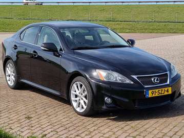 IS 250 250 High Edition