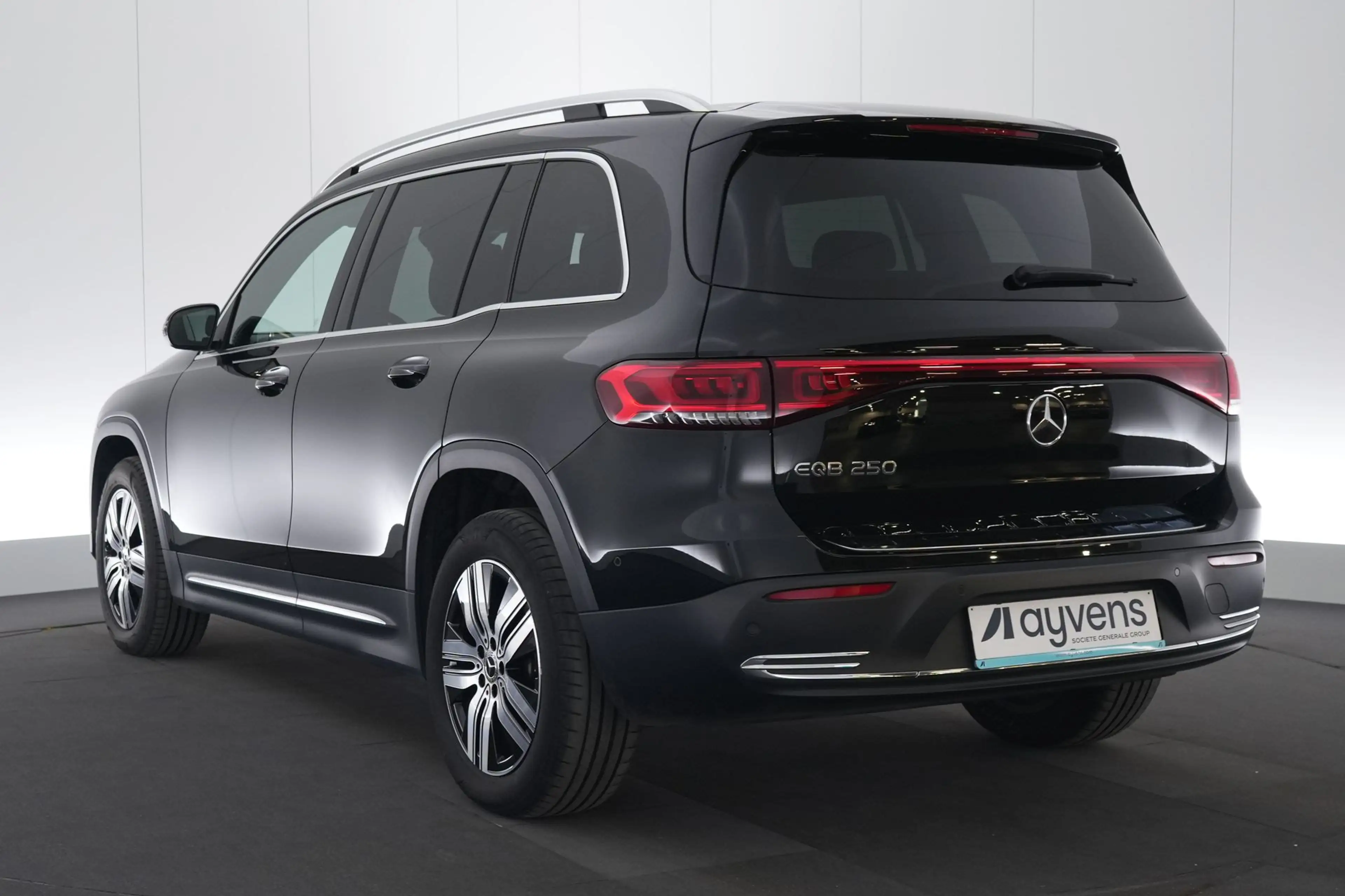 Mercedes-Benz EQB 250 Luxury Line 7Pl. LEDER/CUIR LED GPS PDC CAM Verw. — photo 4