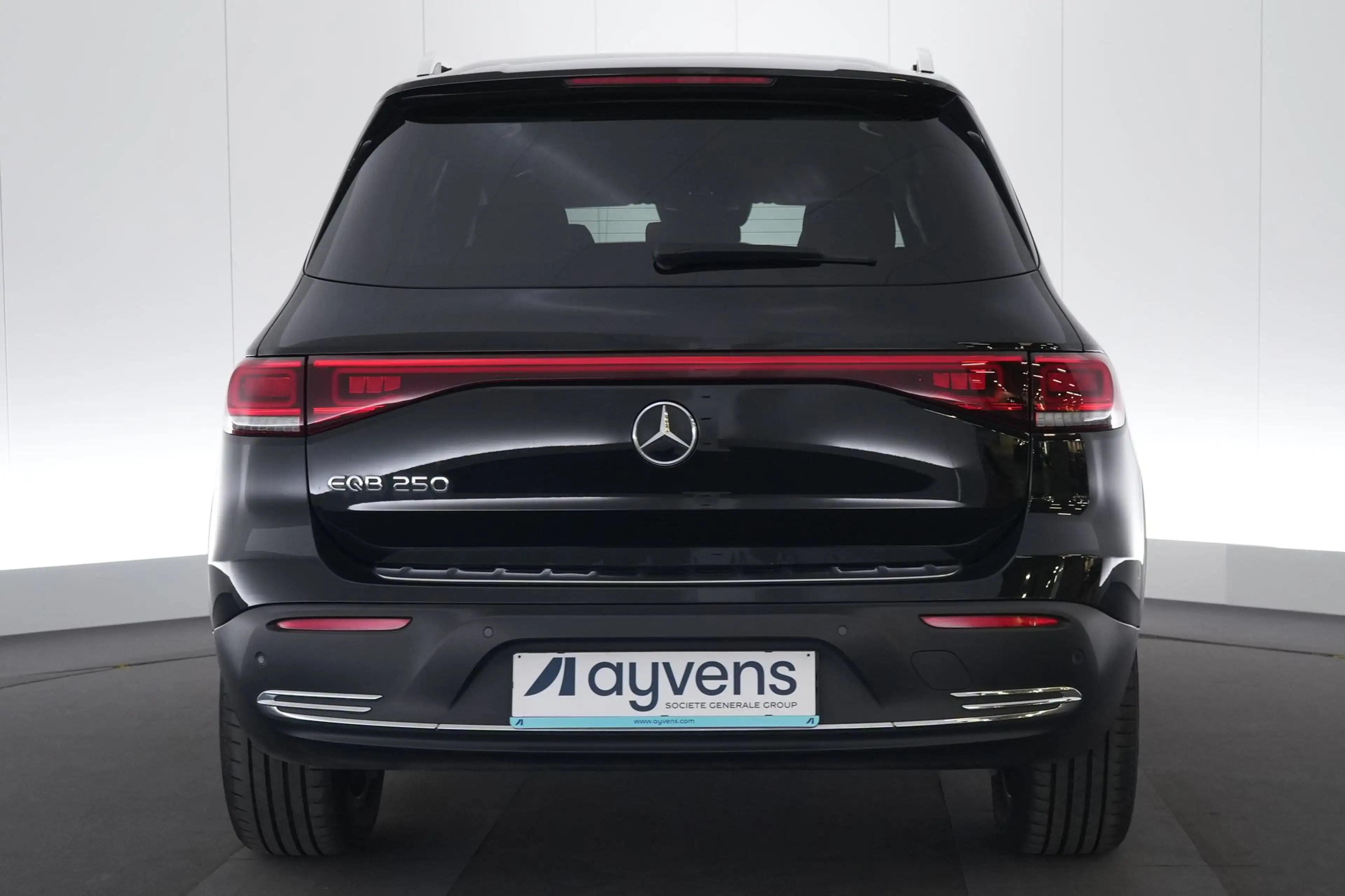 Mercedes-Benz EQB 250 Luxury Line 7Pl. LEDER/CUIR LED GPS PDC CAM Verw. — photo 6