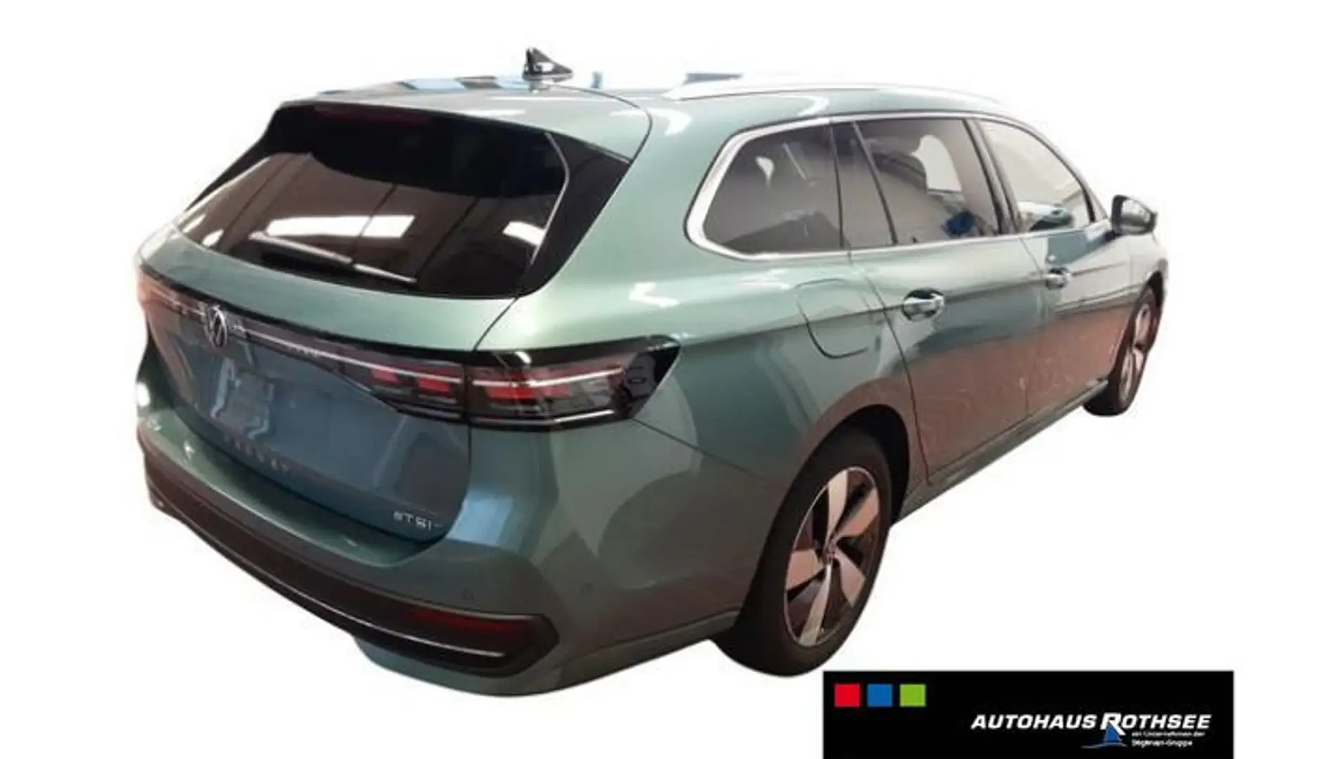 Volkswagen Passat Variant Business 1.5 eTSI DSG ACC+DCC+HUD+IQ-LIGHT+NAVI Verde - 2