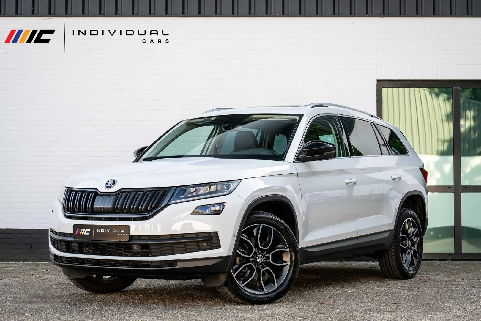 Skoda Kodiaq 1.5 TSI Style Business Pano Leder Trekhaak VOL Weiß - 1