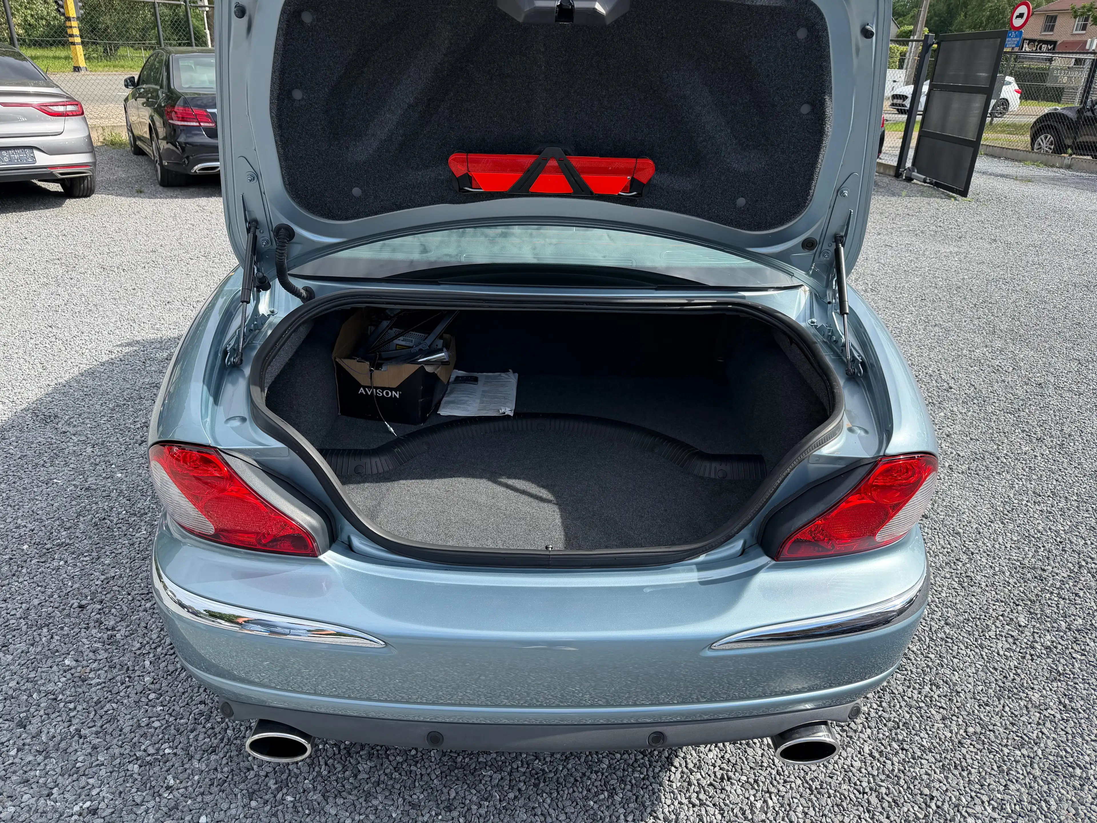 Jaguar X-Type 2.5i V6 — photo 10