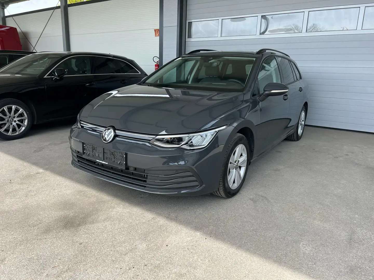 Volkswagen Golf Variant Variant 2,0 TDI Life DSG 4MOTION LED/NAVI/HEADUP Grau - 2