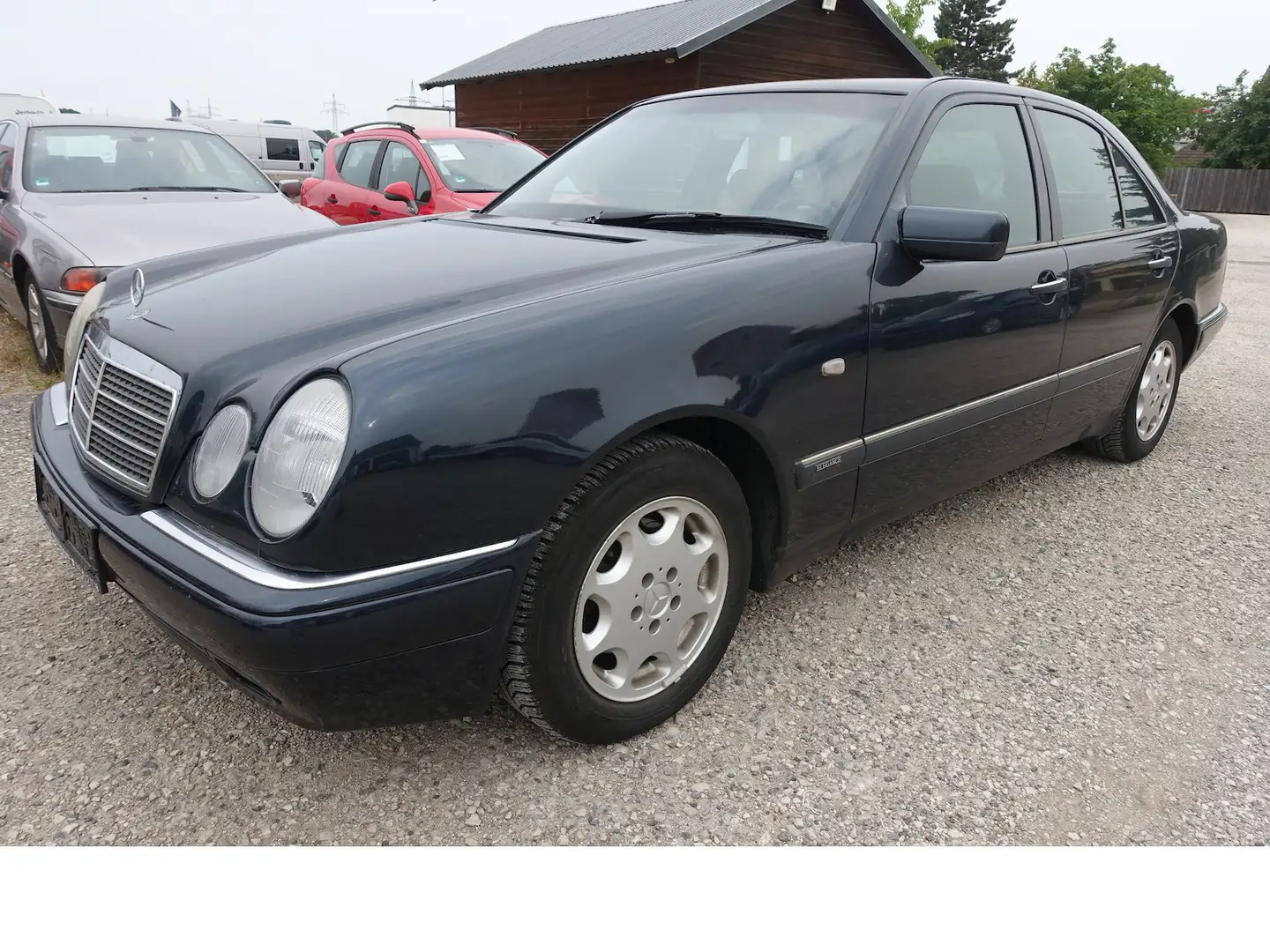 Mercedes-Benz E 230 E -Klasse Lim.Klima eGHSD 8xAlu rostfrei Negro - 1