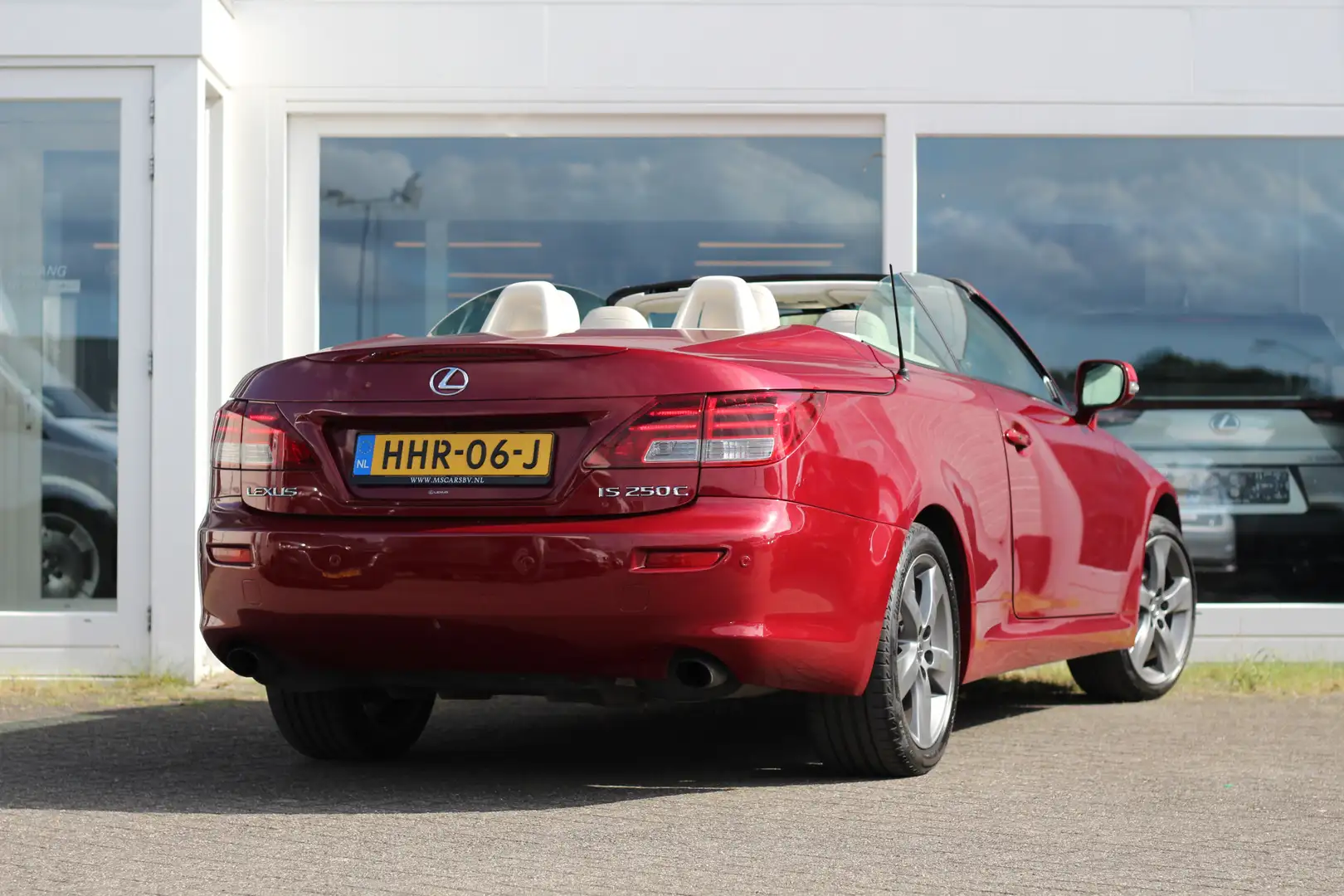 Lexus IS 250 Cabriolet 250C Executive Rood - 2