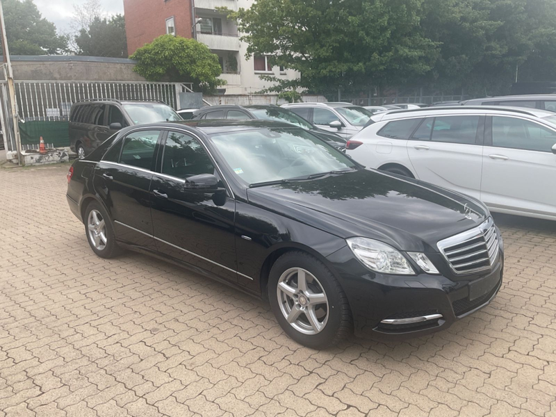 Mercedes-Benz E 220 CDI *NUR 51.000KM* *2 HAND* *LIMO* TÜV NEU — photo 4