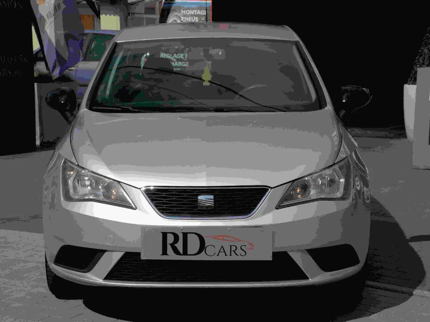 SEAT Ibiza 1.2 CR TDi*AIRCO*ATTACHE REMORQUE*GARANTIE 12 MOIS Argent - 2