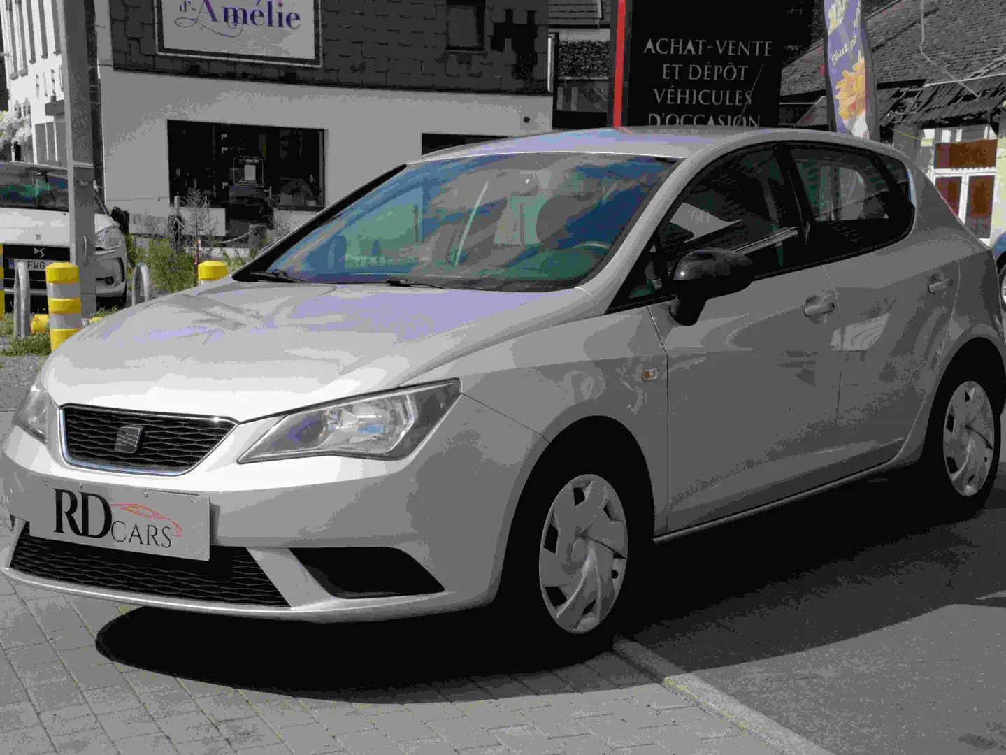 SEAT Ibiza 1.2 CR TDi*AIRCO*ATTACHE REMORQUE*GARANTIE 12 MOIS Argent - 1