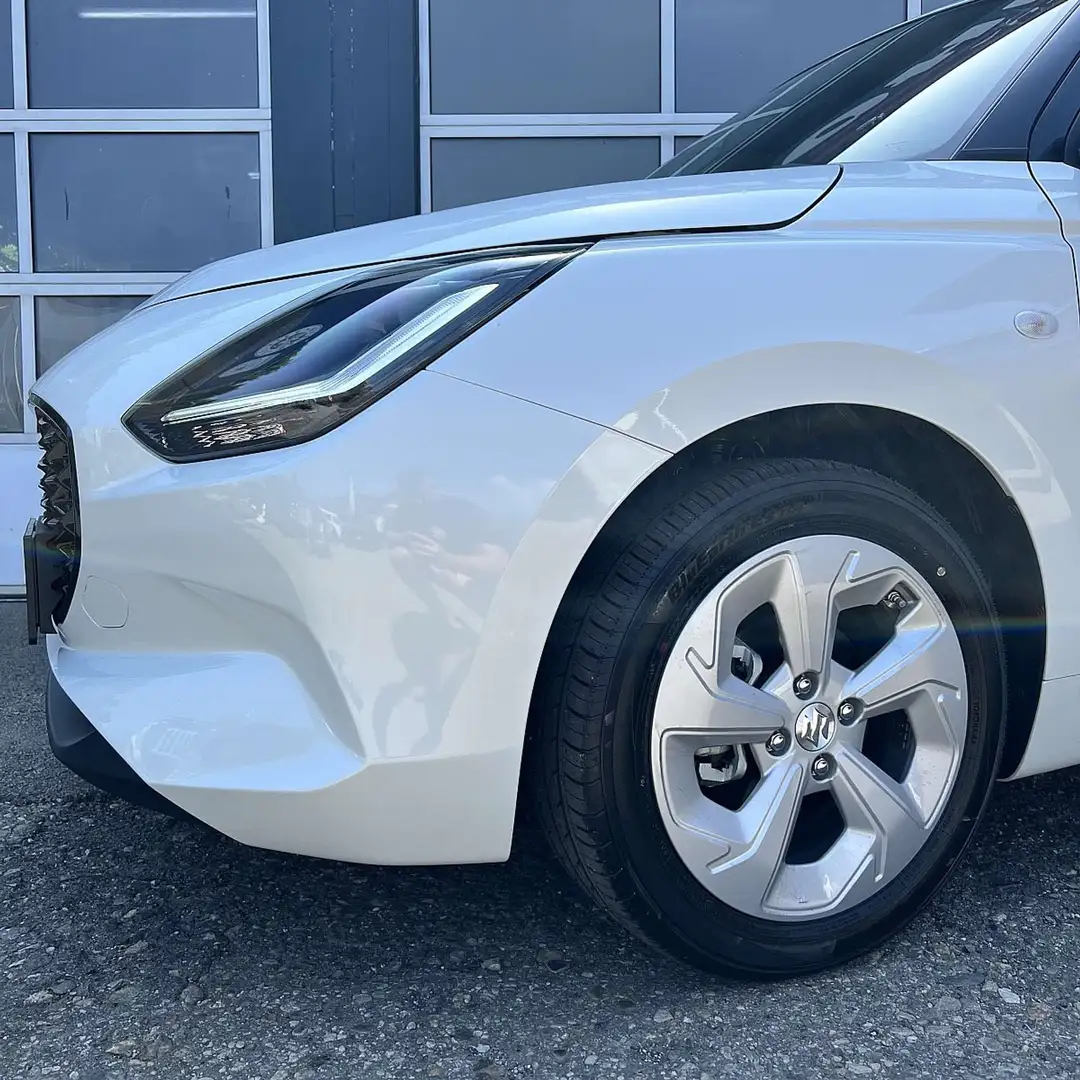 Suzuki Swift 1,2 Hybrid Shine Weiß - 2