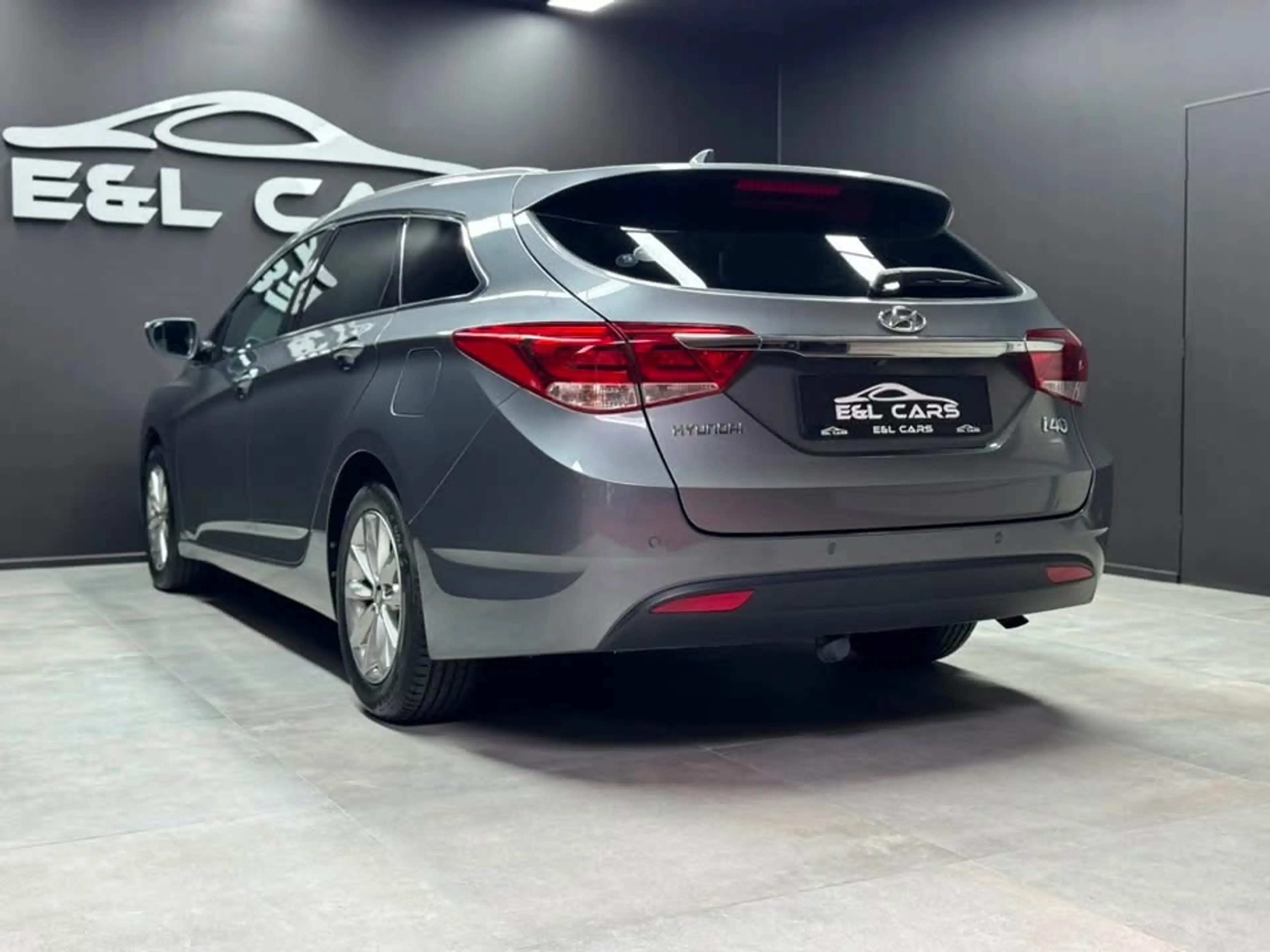 Hyundai i40 i40 SW 1.6 GDi **12 mois de garantie** — photo 6