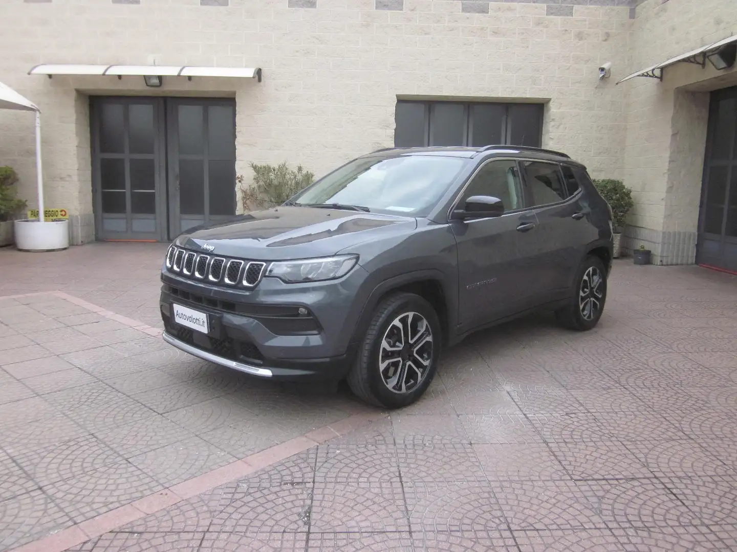 Jeep Compass 1.3 turbo t4 phev Limited 4xe AT6 auto Grigio - 1