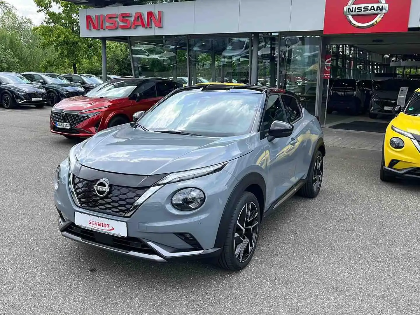 Nissan Juke 1.6 Hybrid N-Design Grijs - 2