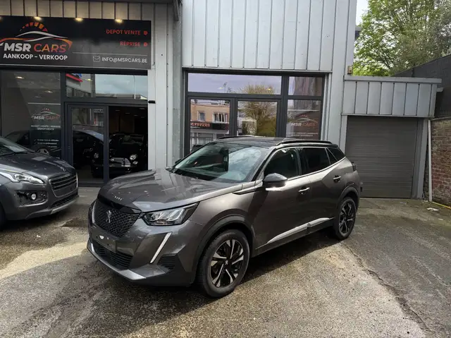 Peugeot 2008 1.2 BOITE AUTO-LEDS-GPS-CAMERA + CARNET COMPLET !