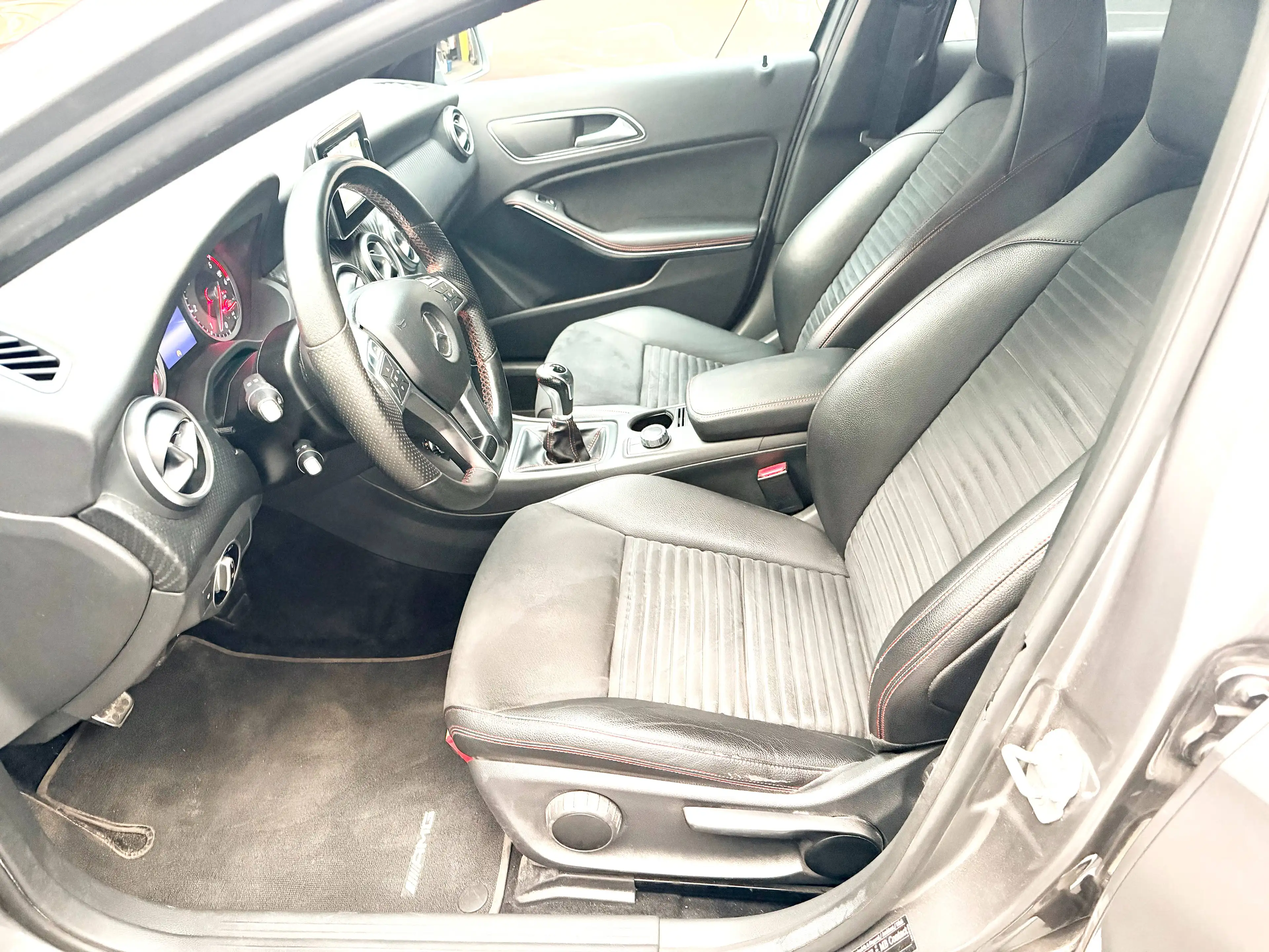 Mercedes-Benz A 200 Cdi Pack - AMG "202.000Km" Carnet MERCEDES Euro 6b — photo 9