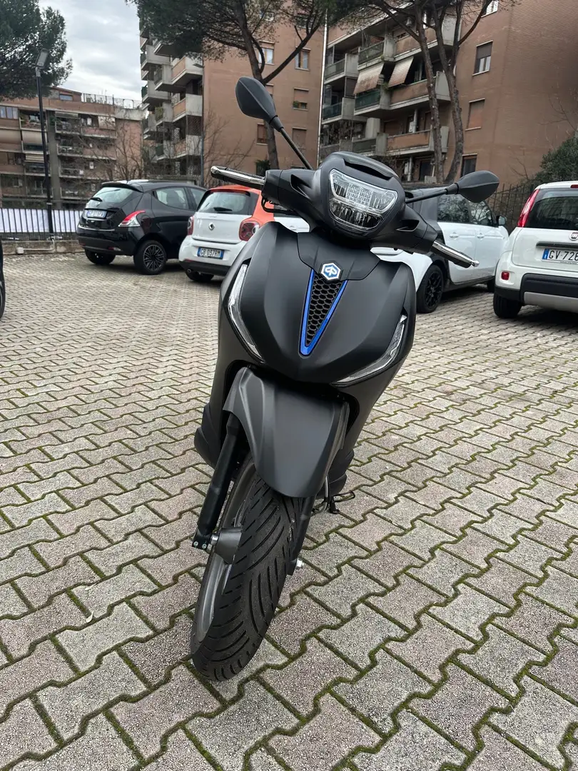 Piaggio Beverly 300 310S NUOVO DA IMMATRICOLARE Nero - 2