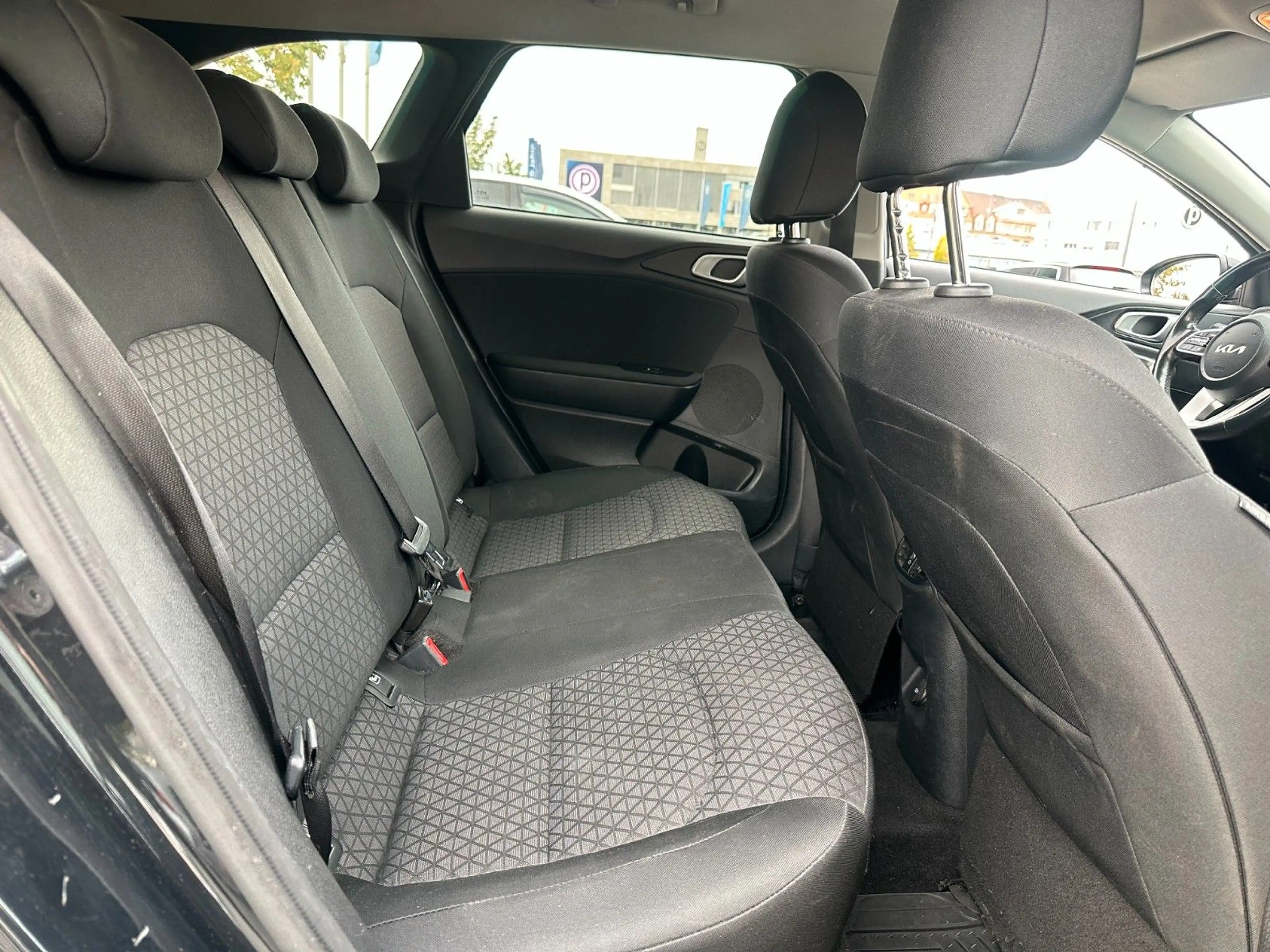 Kia Ceed / cee'd 1.0 T-GDI*Shz*Klima*Apple Carplay*Automatik — photo 13