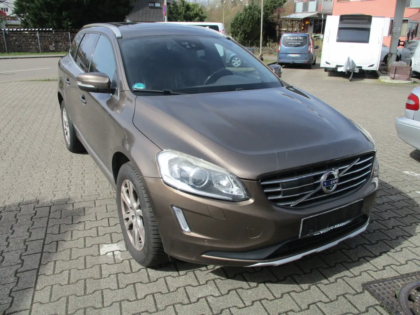 Volvo XC60 T6 Summum AWD Brons - 1