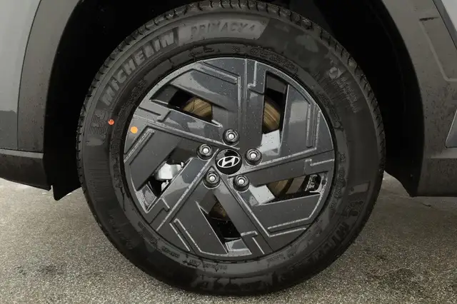 Hyundai Tucson view 12