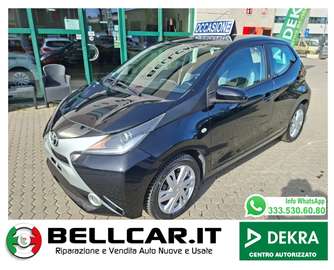 Aygo 5p 1.0 x-black tss