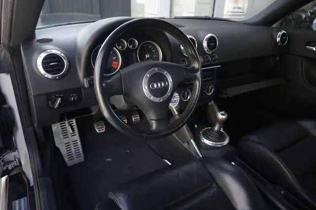 Audi TT view 2