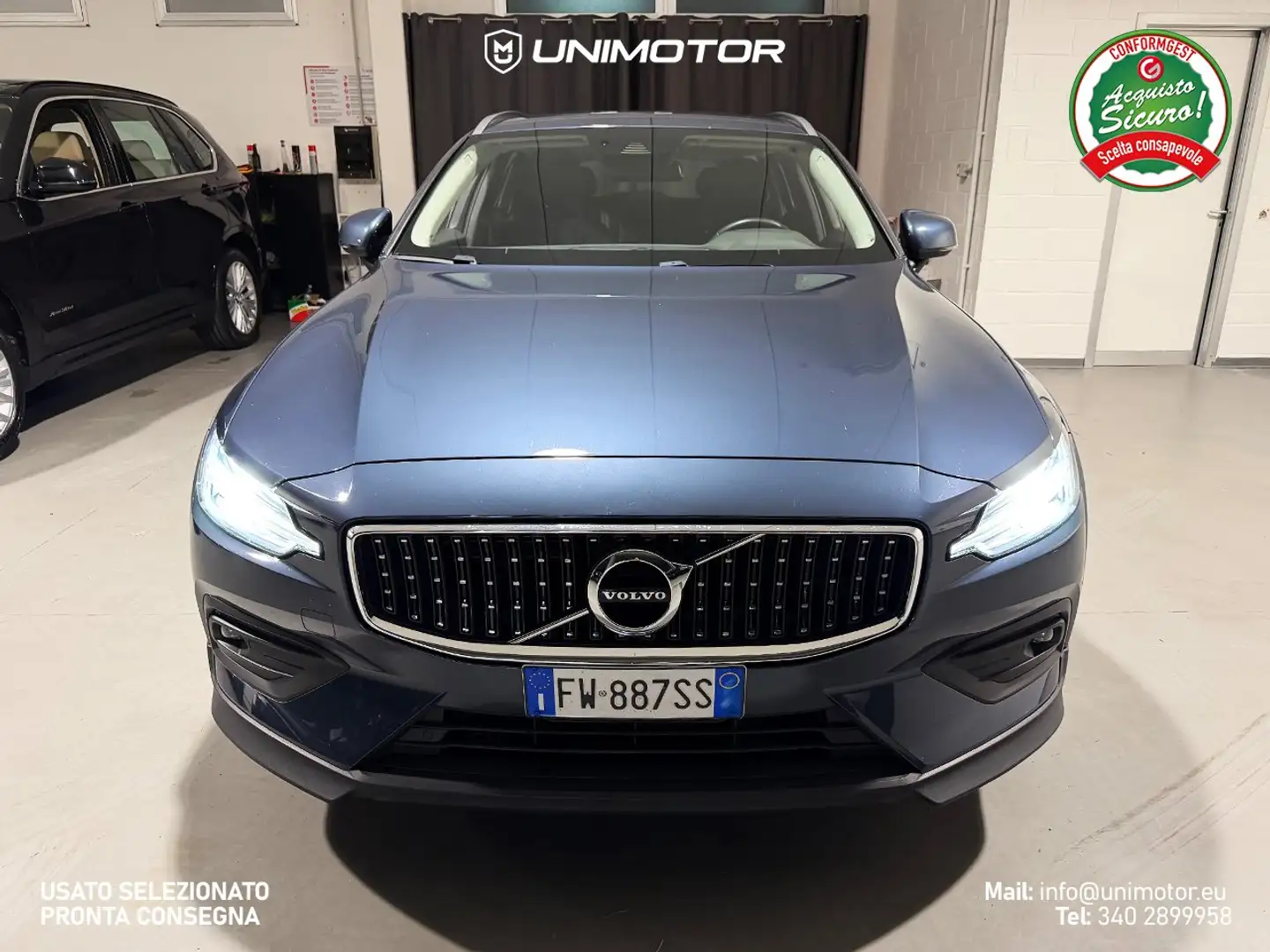 Volvo V60 Cross Country 2.0 D4 190cv AWD Plus Geartronic - IVA ESPOSTA Blu/Azzurro - 2