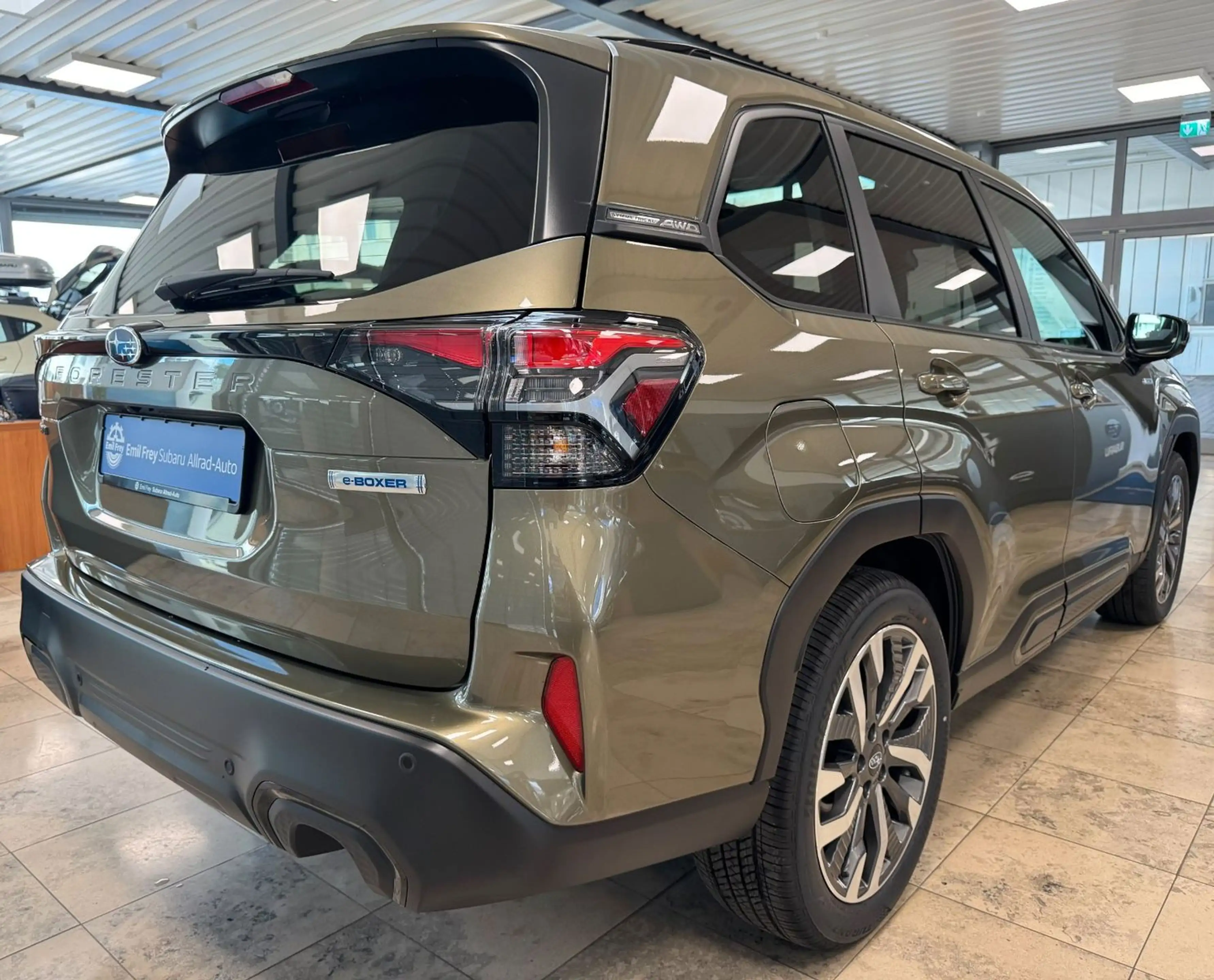 Subaru Forester 2.0 ie Platinum | LED | NAVI | LEDER — photo 5