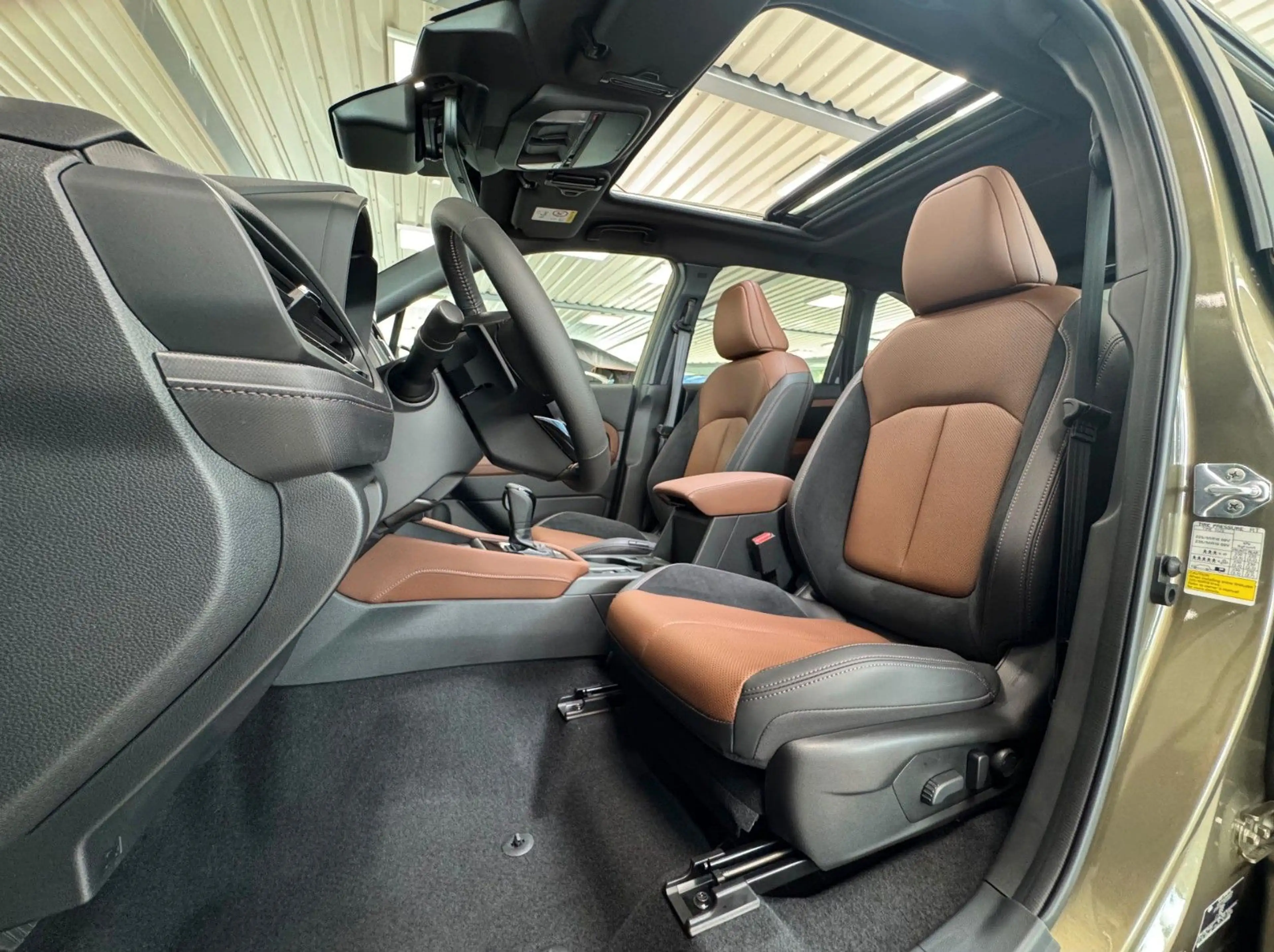 Subaru Forester 2.0 ie Platinum | LED | NAVI | LEDER — photo 10