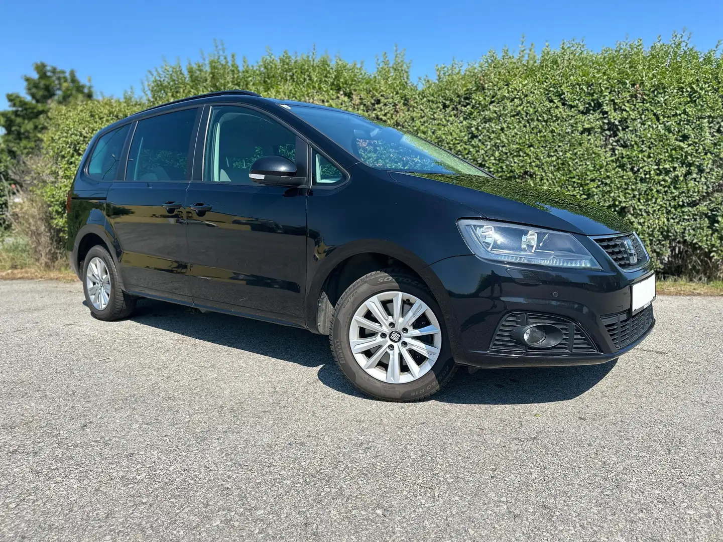 SEAT Alhambra Business 2.0 CRDI 150, SHZ,TEMp,RFK,PDC,NAVI,APP Zwart - 2
