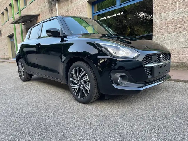 Suzuki Swift 1.2 83CV CVT AUTOMATICA HYBRID TOP KM-0 NAVIGATORE