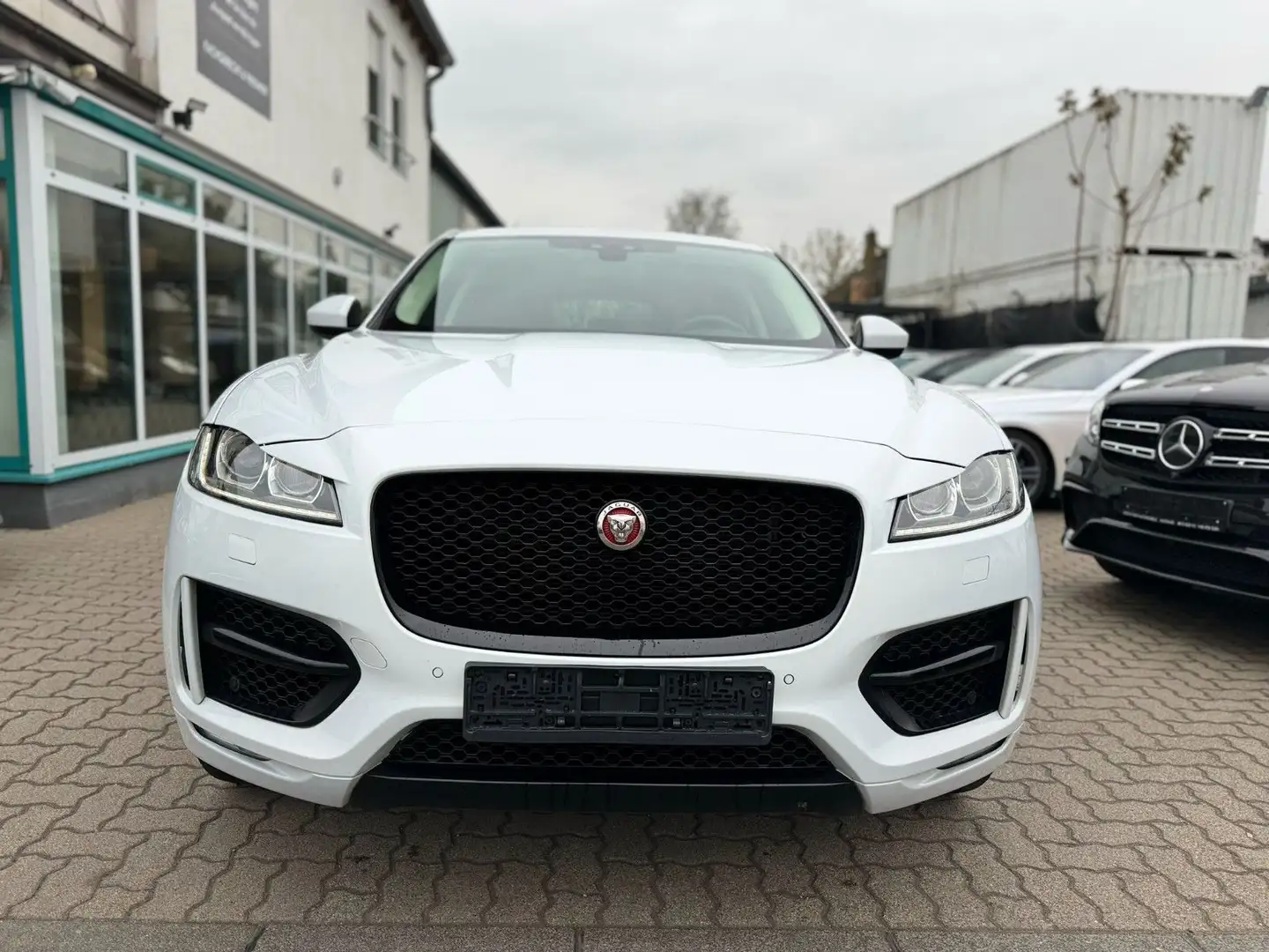 Jaguar F-Pace F-PACE R-Sport AWD*KAMERA*PANO*LEDER*NAVI Weiß - 2
