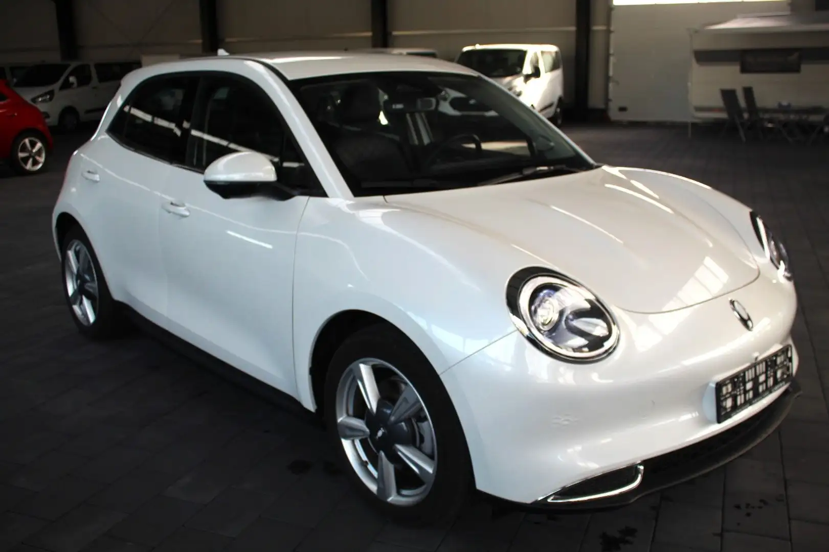 GWM ORA 03 300 Weiß - 2