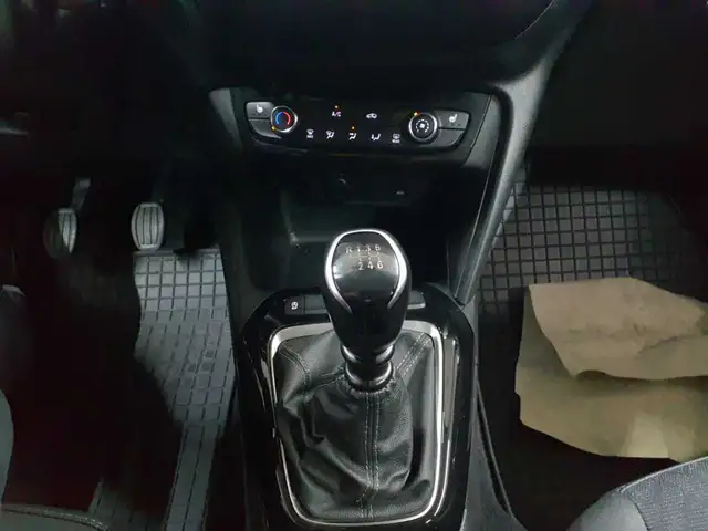 Opel Corsa view 9